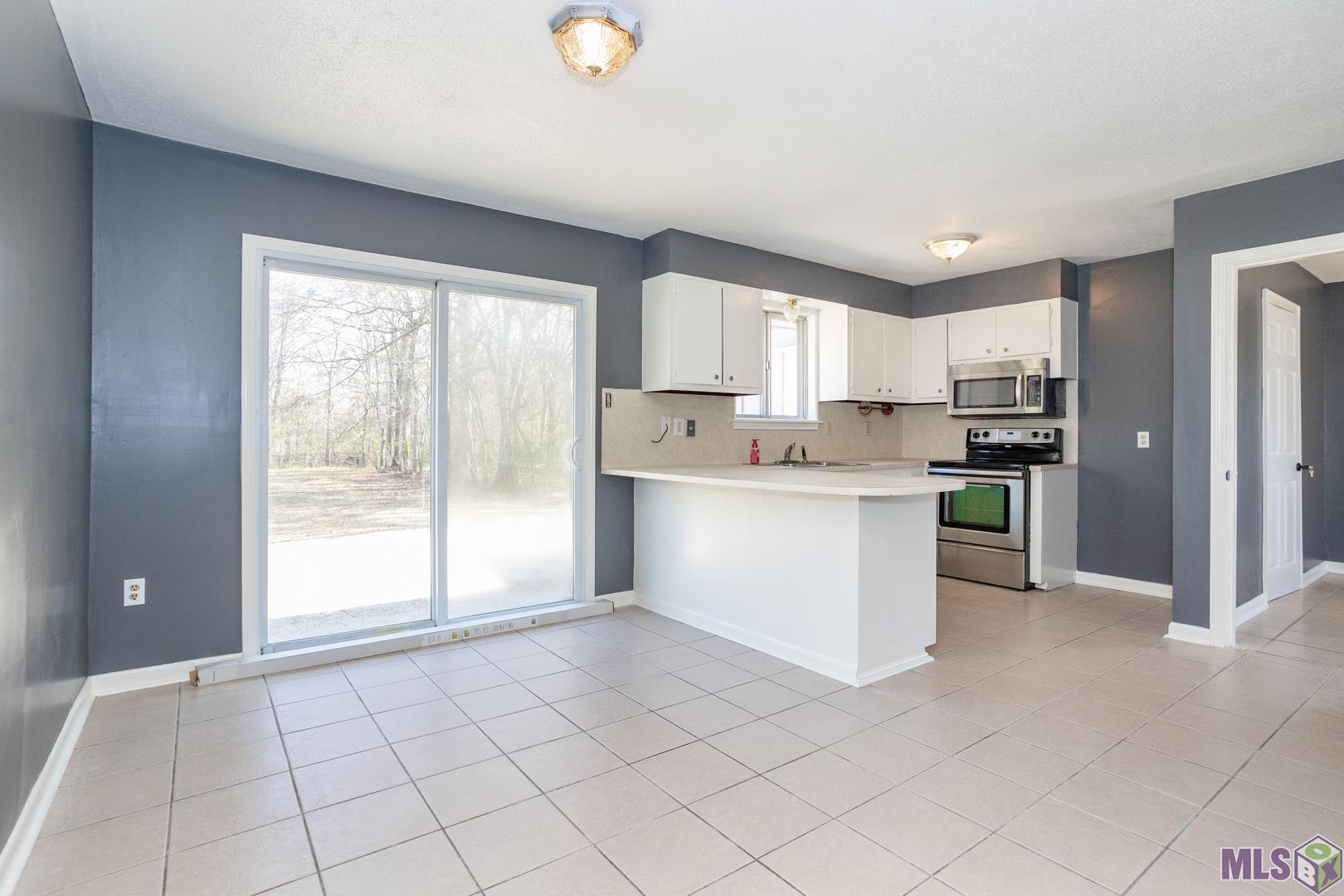 13206 Morvant Road Baker, LA 70714 - Photo 4 of 20 Dining