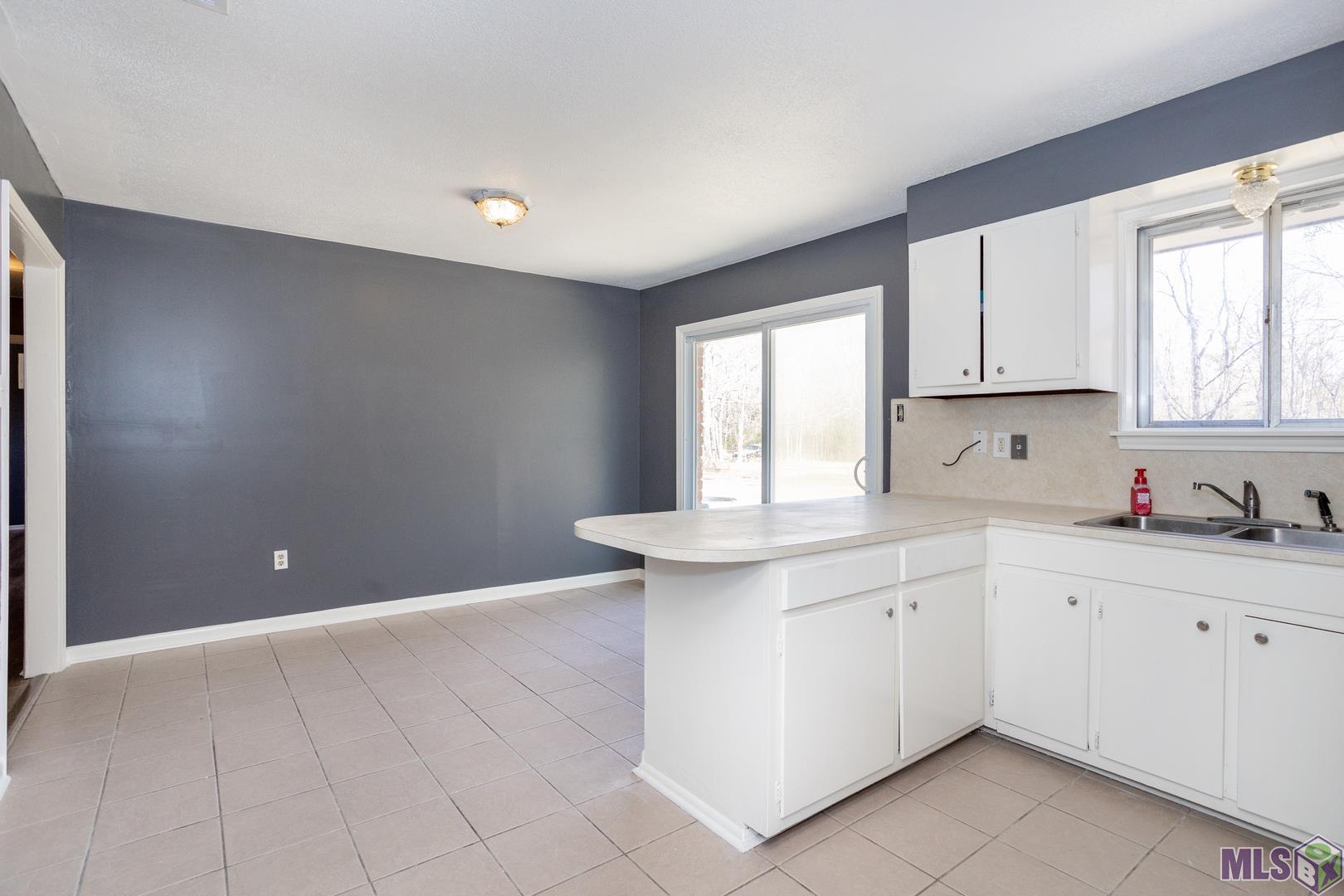 13206 Morvant Road Baker, LA 70714 - Photo 5 of 20 Kitchen
