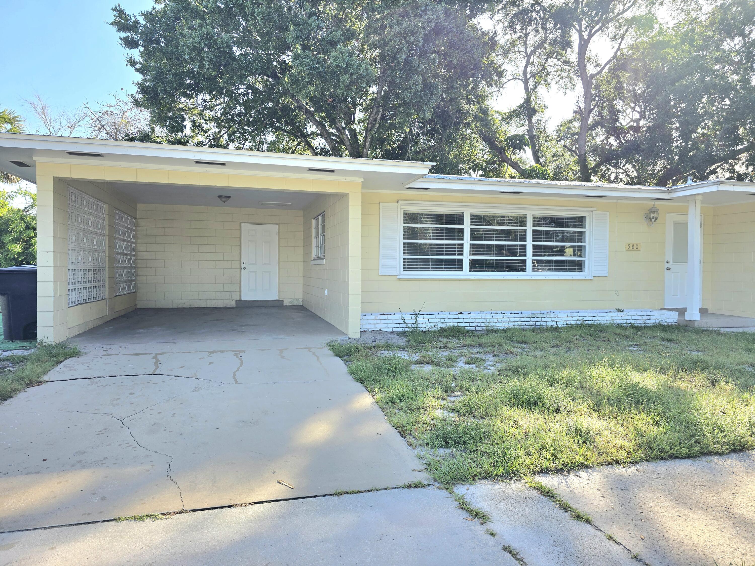 580 Wendell Road Fort Pierce, FL 34950 - Photo 2 of 25 20260617_090208