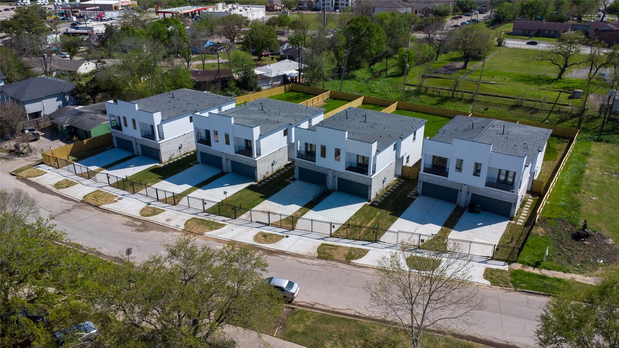 5506 Pershing Street Houston, TX 77033 - Photo 29 of 29 an aerial view of a house with swimming pool and outdoor seating