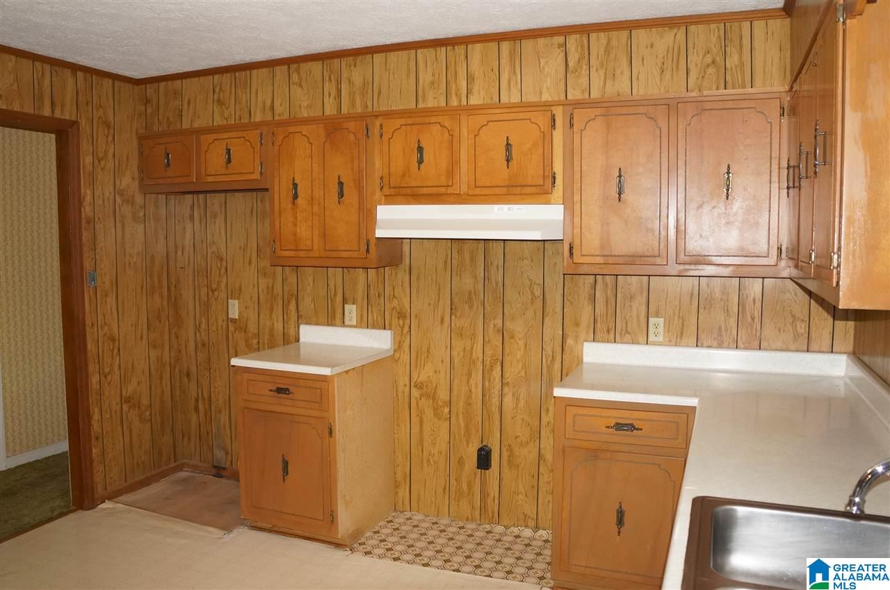531 Center Point Road Sylacauga, AL 35151 - Photo 9 of 34