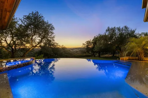 $3,368,060 | 17800 Flagler Drive, Austin, TX 78738