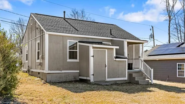 $136,999 | 353 Austin Street, Burlington, NC 27217