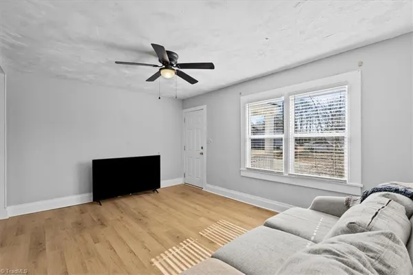 $136,999 | 353 Austin Street, Burlington, NC 27217