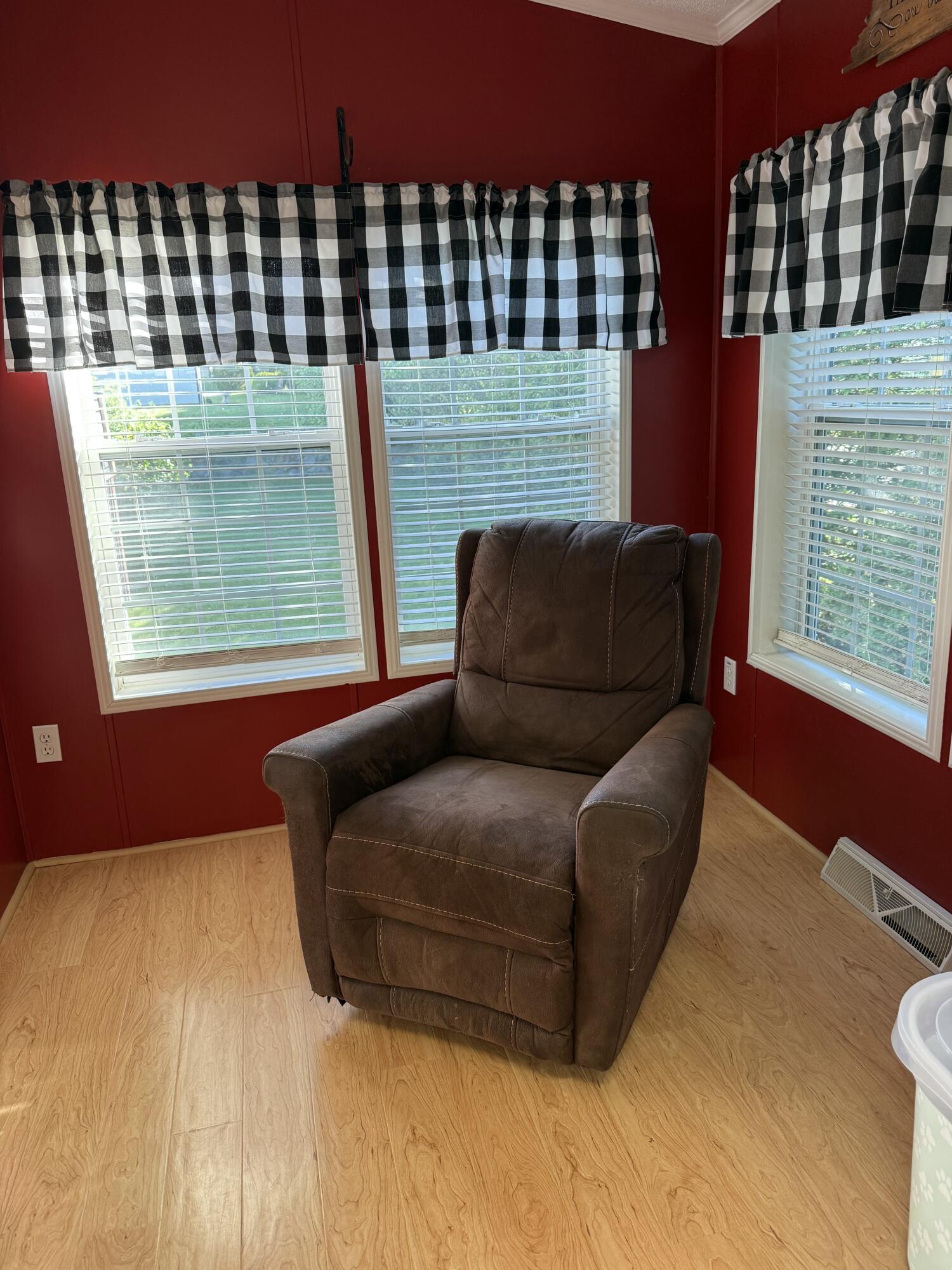 19 N Street Bangor, ME 04401 - Photo 31 of 49 IMG_8681