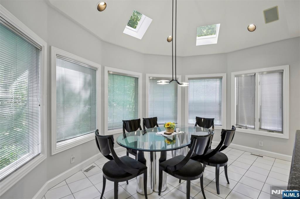 830 Shore Drive Butler, NJ 07405 - Photo 22 of 43