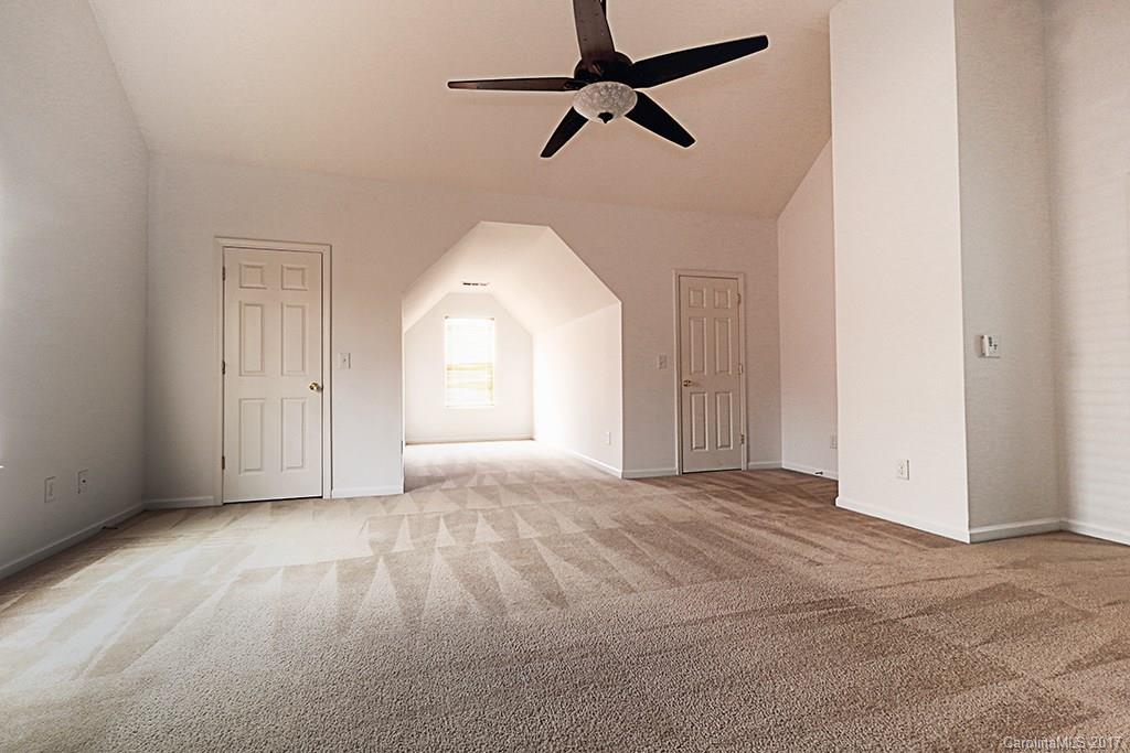 5603 Thompson Road Charlotte, NC 28216 - Photo 11 of 14 Gallery Image 11