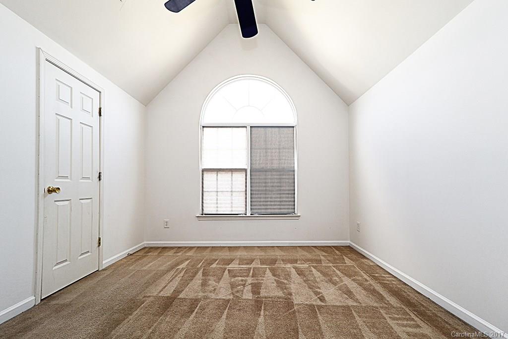 5603 Thompson Road Charlotte, NC 28216 - Photo 9 of 14 Gallery Image 9
