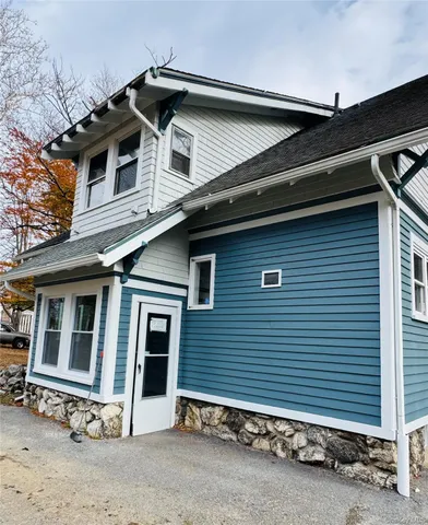 $3,200 | 72 Webb Road, Middletown, NY 10940