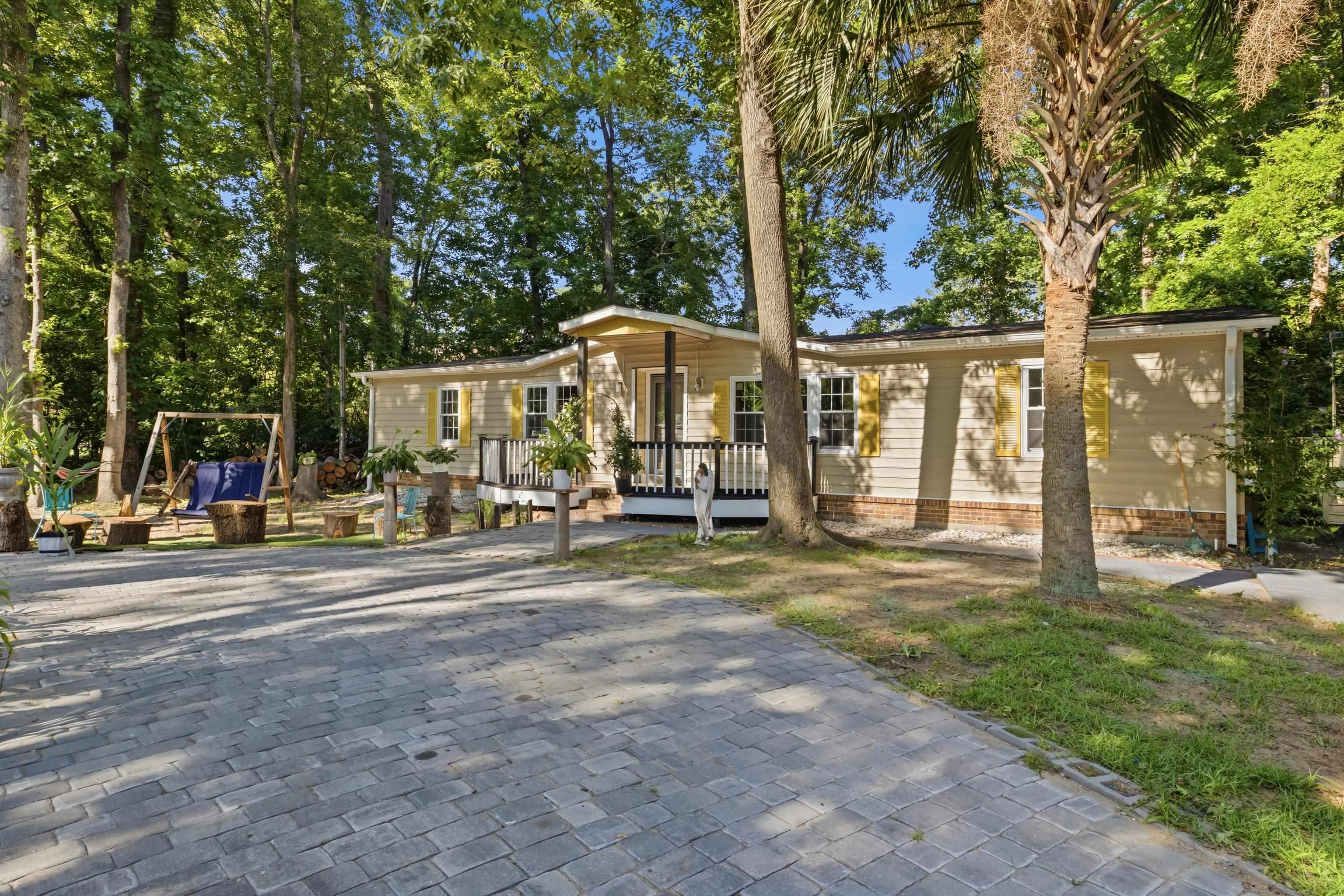 391 Di-Cindy Lane Murrells Inlet, SC 29576 - Photo 5 of 48