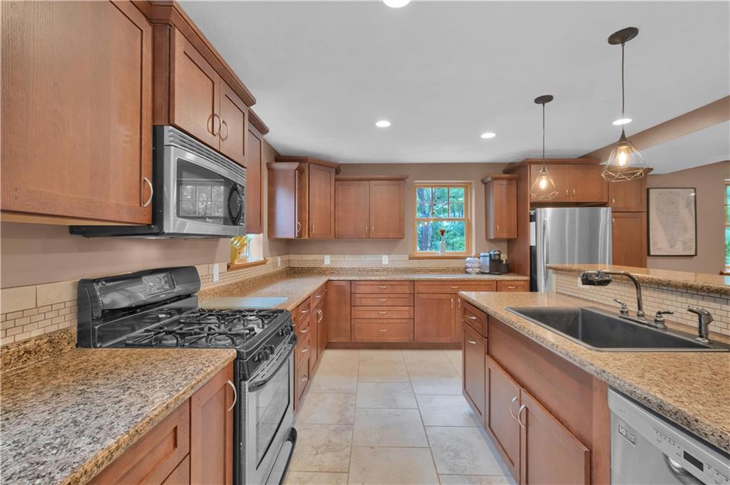 2110 Reis Run Road Pittsburgh, PA 15237 - Photo 13 of 25 Gallery Image 13