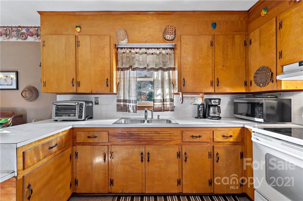 347 East Payne Road Marion, NC 28752 - Photo 16 of 47 Gallery Image 16