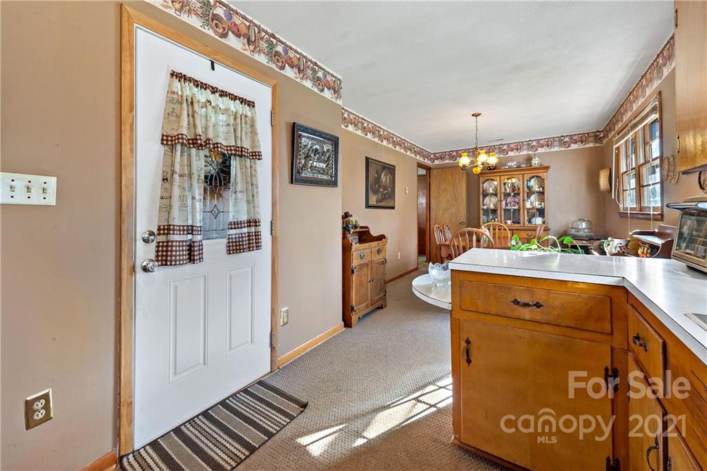 347 East Payne Road Marion, NC 28752 - Photo 17 of 47 Gallery Image 17