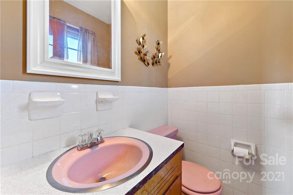 347 East Payne Road Marion, NC 28752 - Photo 25 of 47 Gallery Image 25