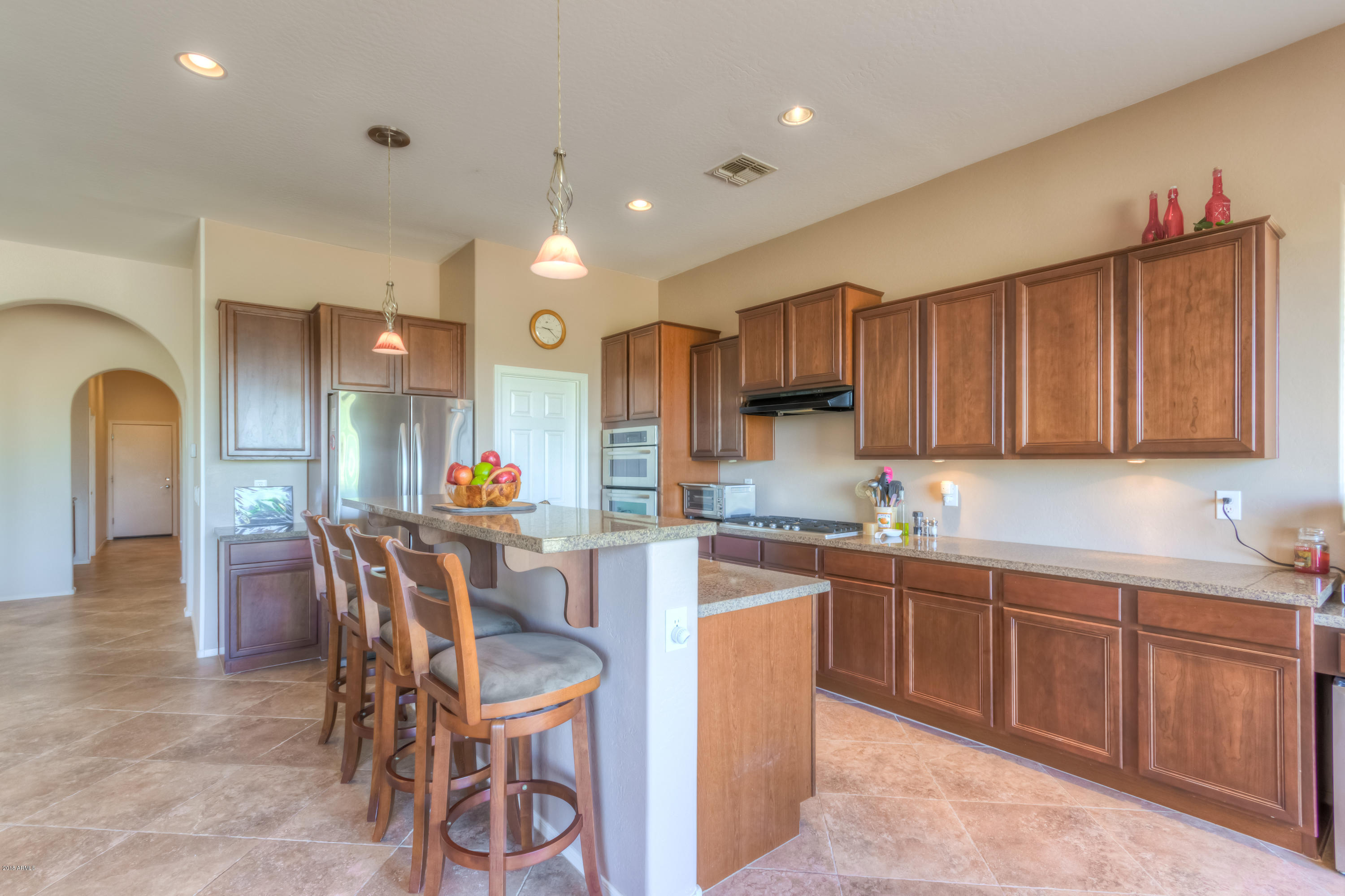 2410 West Corral Road Phoenix, AZ 85041 - Photo 15 of 40 Kitchen