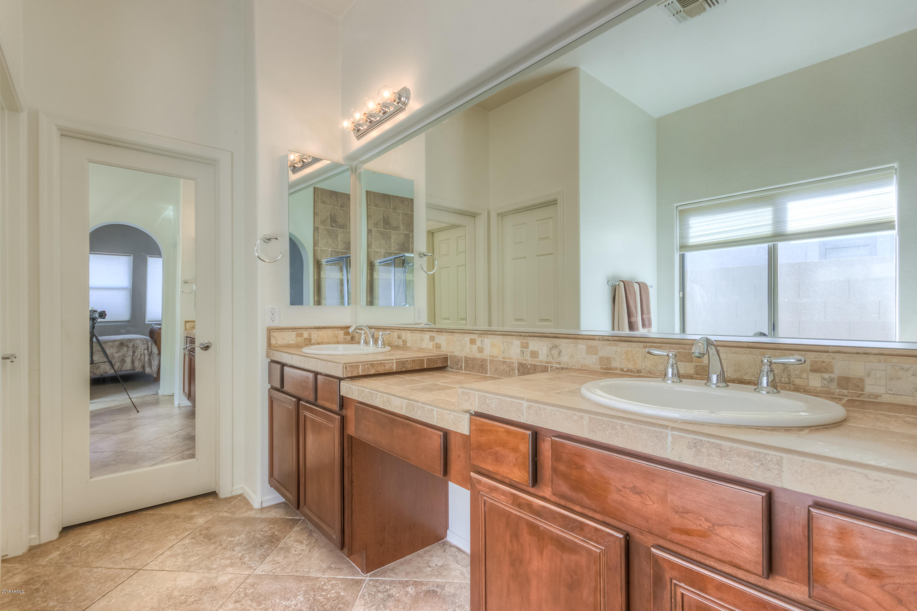 2410 West Corral Road Phoenix, AZ 85041 - Photo 19 of 40 Master bathroom