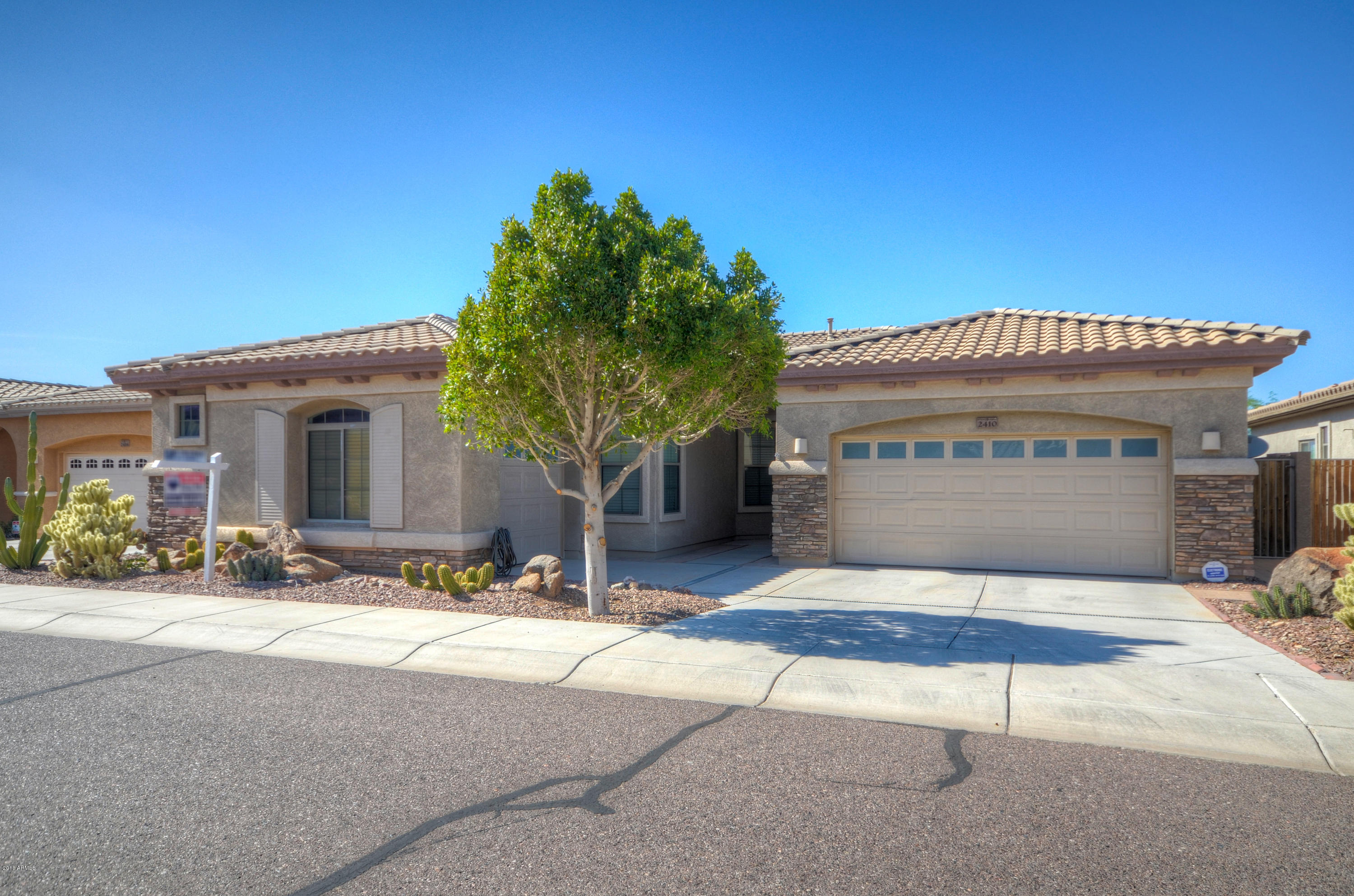 2410 West Corral Road Phoenix, AZ 85041 - Photo 8 of 40 Front (2)