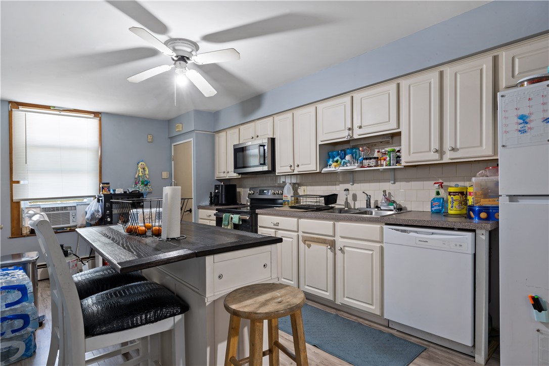 222 Carrington Avenue Woonsocket, RI 02895 - Photo 7 of 46