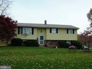 640 Raintree Road Columbia, PA 17512 - Photo 1 of 2 Gallery Image 1