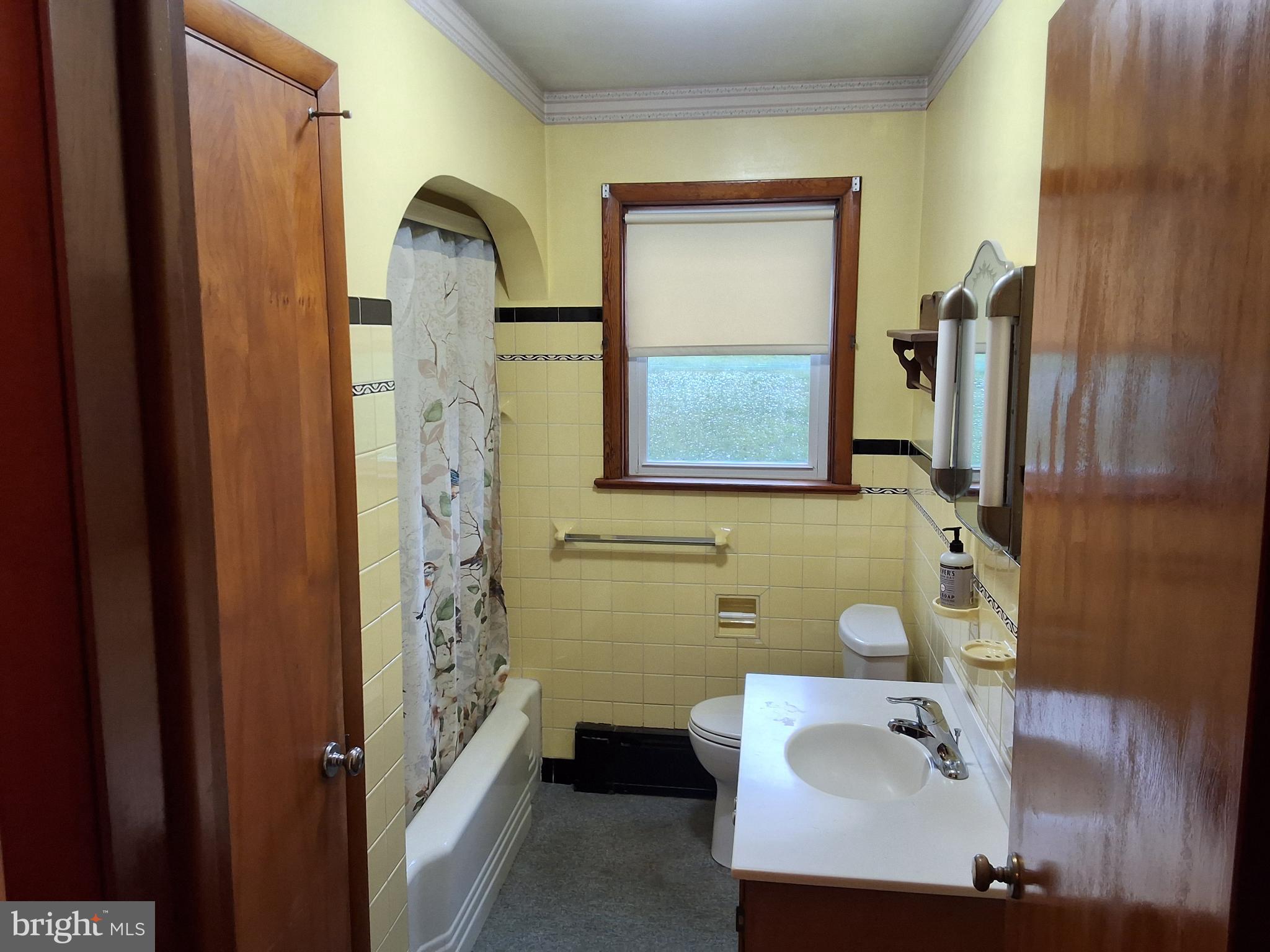 130 Fairland Road Lititz, PA 17543 - Photo 12 of 22 a bathroom with a sink a toilet and shower