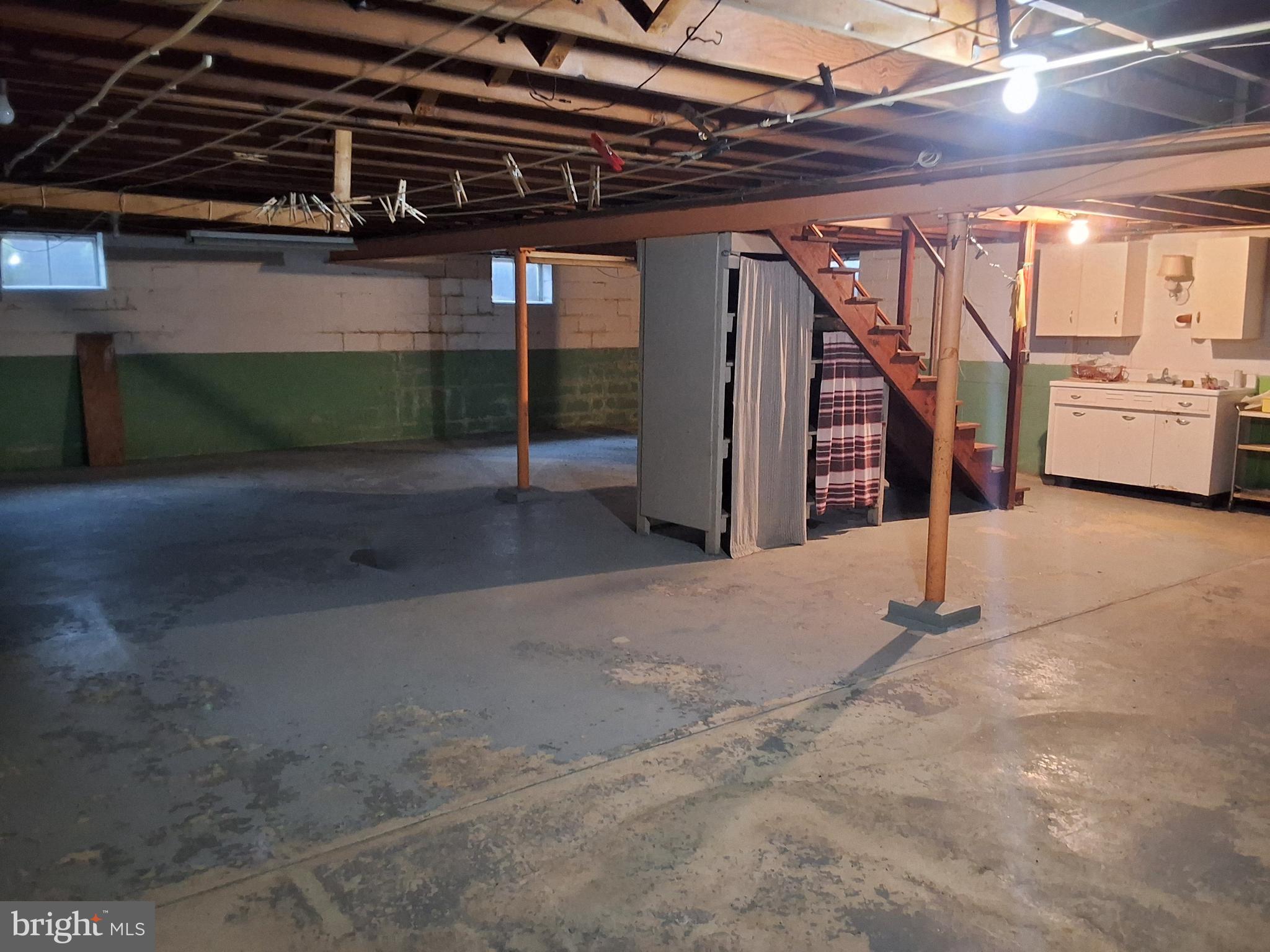 130 Fairland Road Lititz, PA 17543 - Photo 19 of 22 a view of a garage