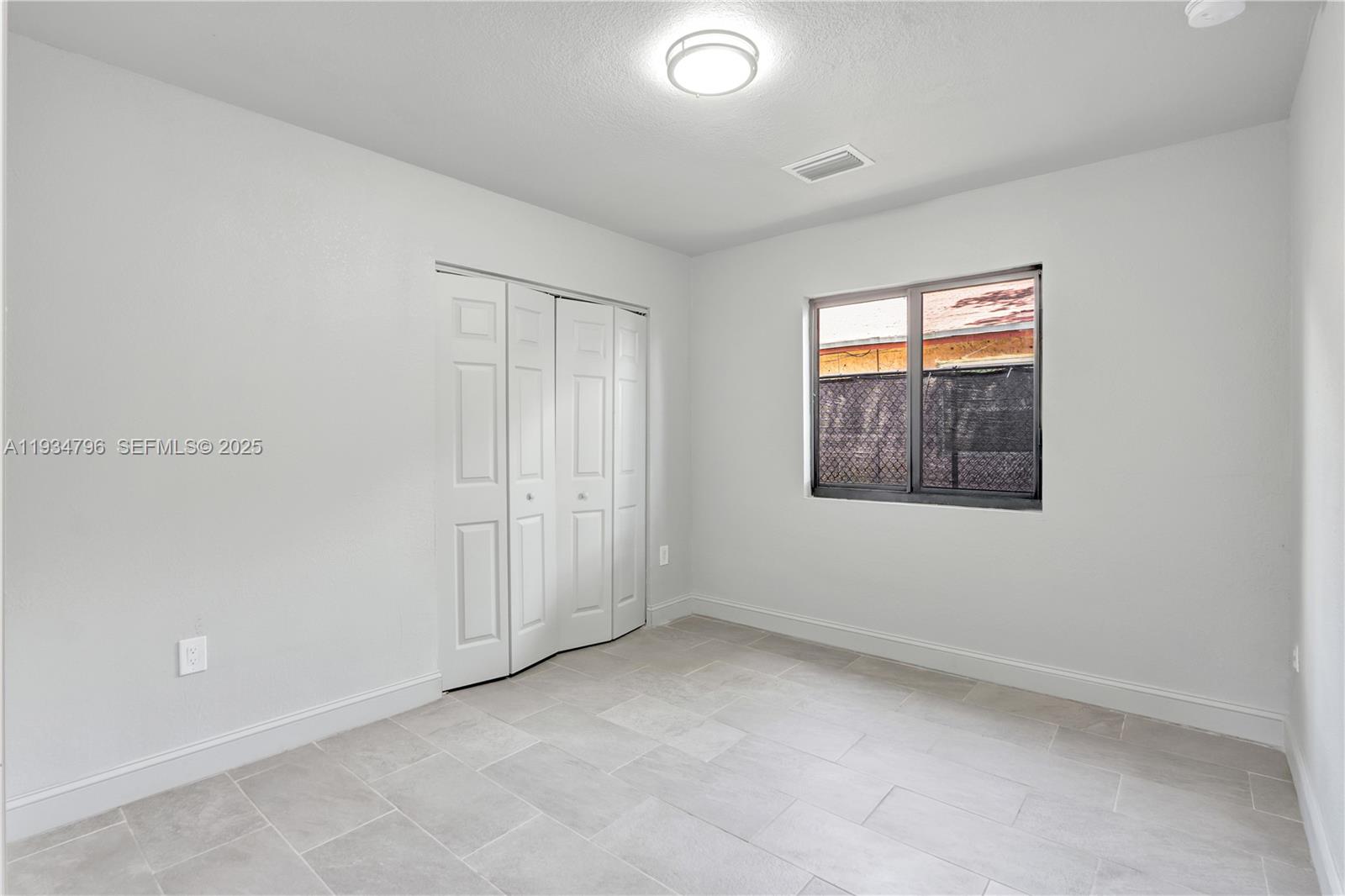 2420 Northwest 6th Court Pompano Beach, FL 33069 - Photo 7 of 10