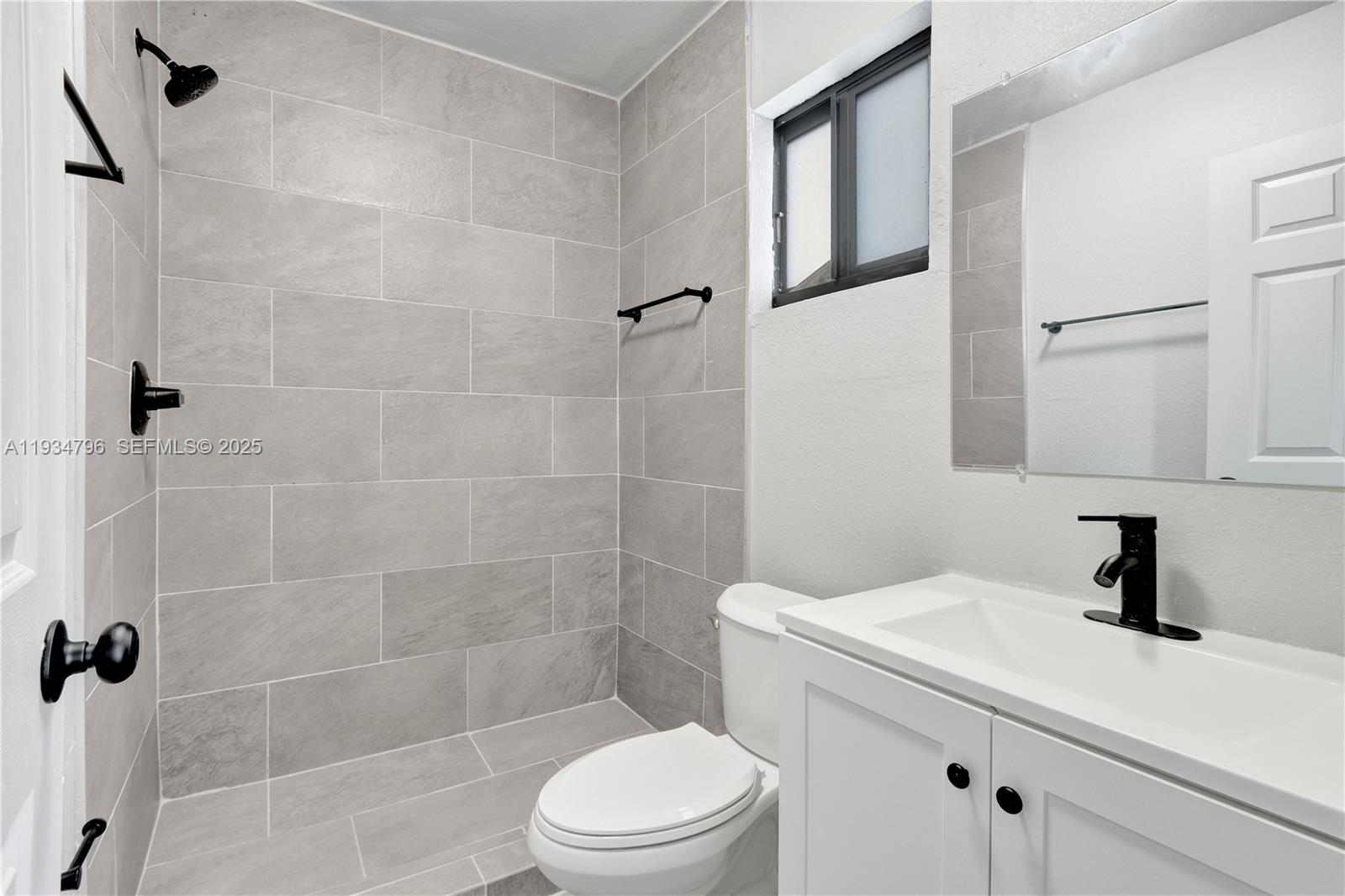 2420 Northwest 6th Court Pompano Beach, FL 33069 - Photo 10 of 10