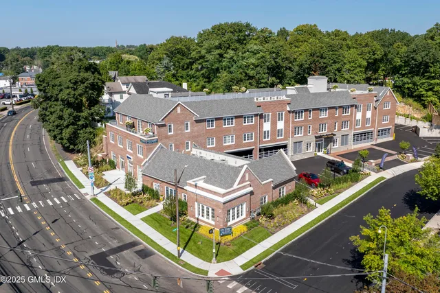 $6,500 | 100 East Putnam Avenue, Unit 311, Cos Cob, CT 06807