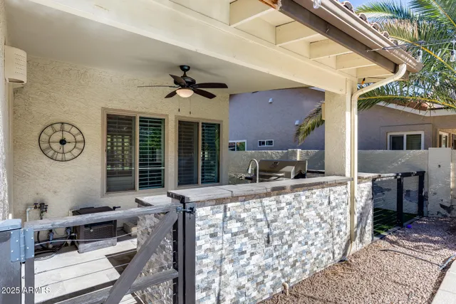 $684,000 | 14452 South 40th Street, Phoenix, AZ 85044