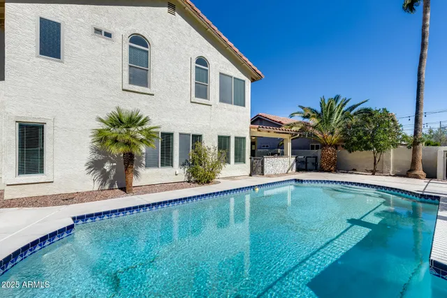 $684,000 | 14452 South 40th Street, Phoenix, AZ 85044