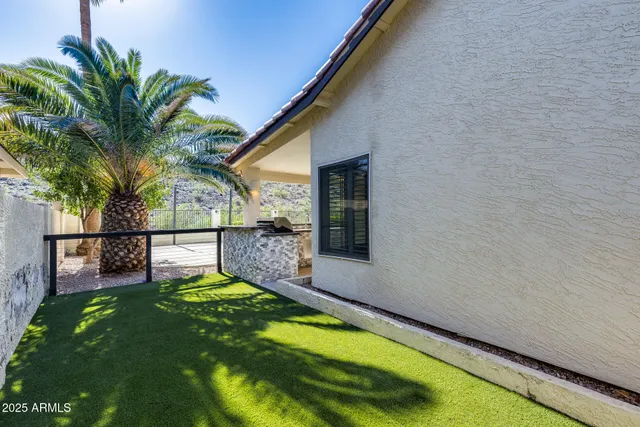 $684,000 | 14452 South 40th Street, Phoenix, AZ 85044