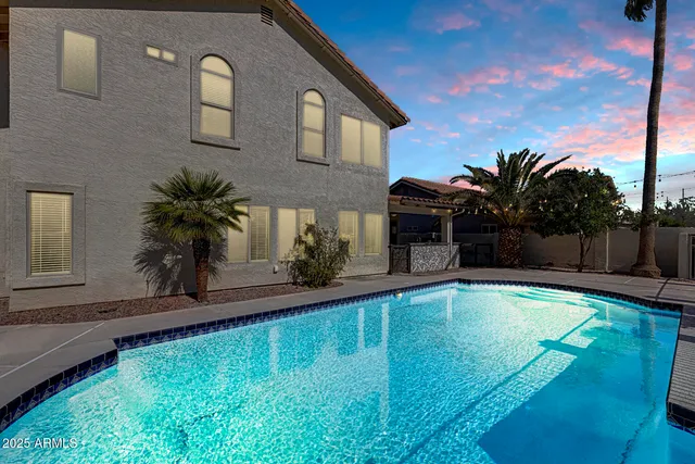 $684,000 | 14452 South 40th Street, Phoenix, AZ 85044