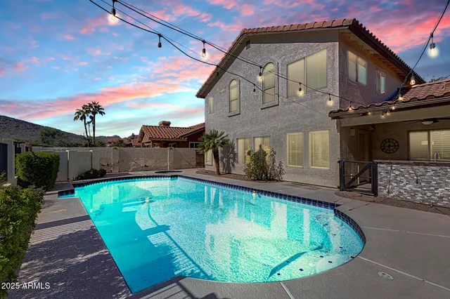 $684,000 | 14452 South 40th Street, Phoenix, AZ 85044