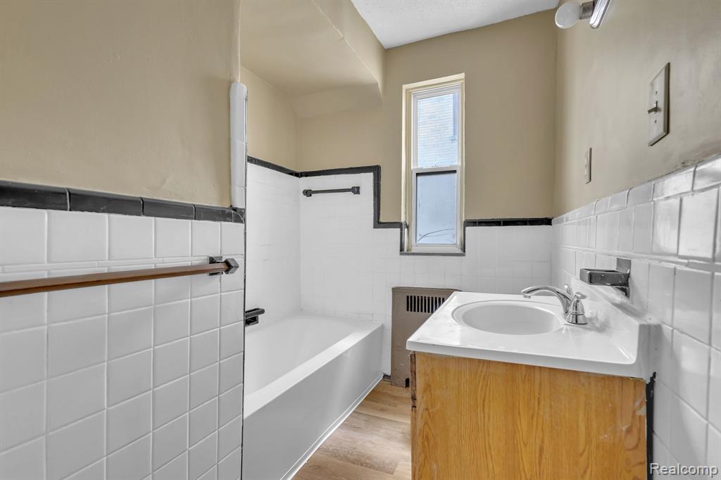 17701 Manderson Road Highland Park, MI 48203 - Photo 27 of 42