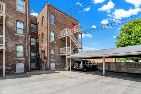 $255,000 | 2161 North Meridian Street, Unit 6, Indianapolis, IN 46202