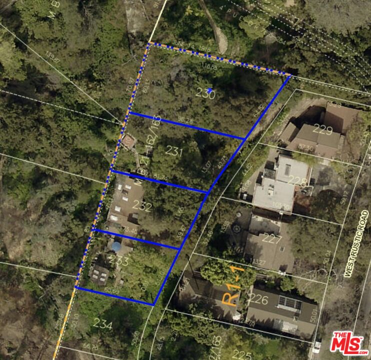 537 West Rustic Road Santa Monica, CA 90402 - Photo 22 of 22 an aerial view of a yard