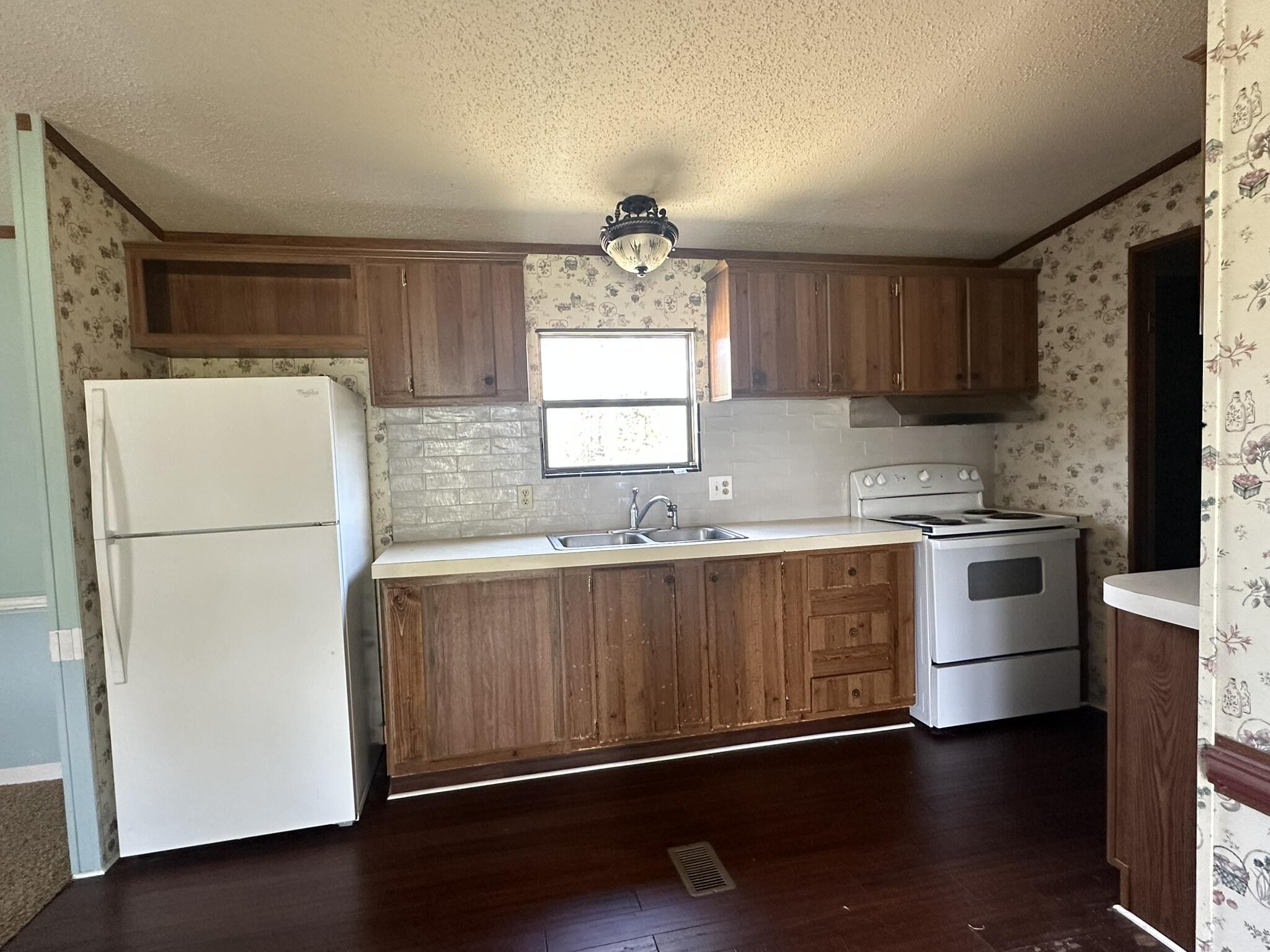 2432 A Tobacco Road Hephzibah, GA 30815 - Photo 11 of 23 Kitchen