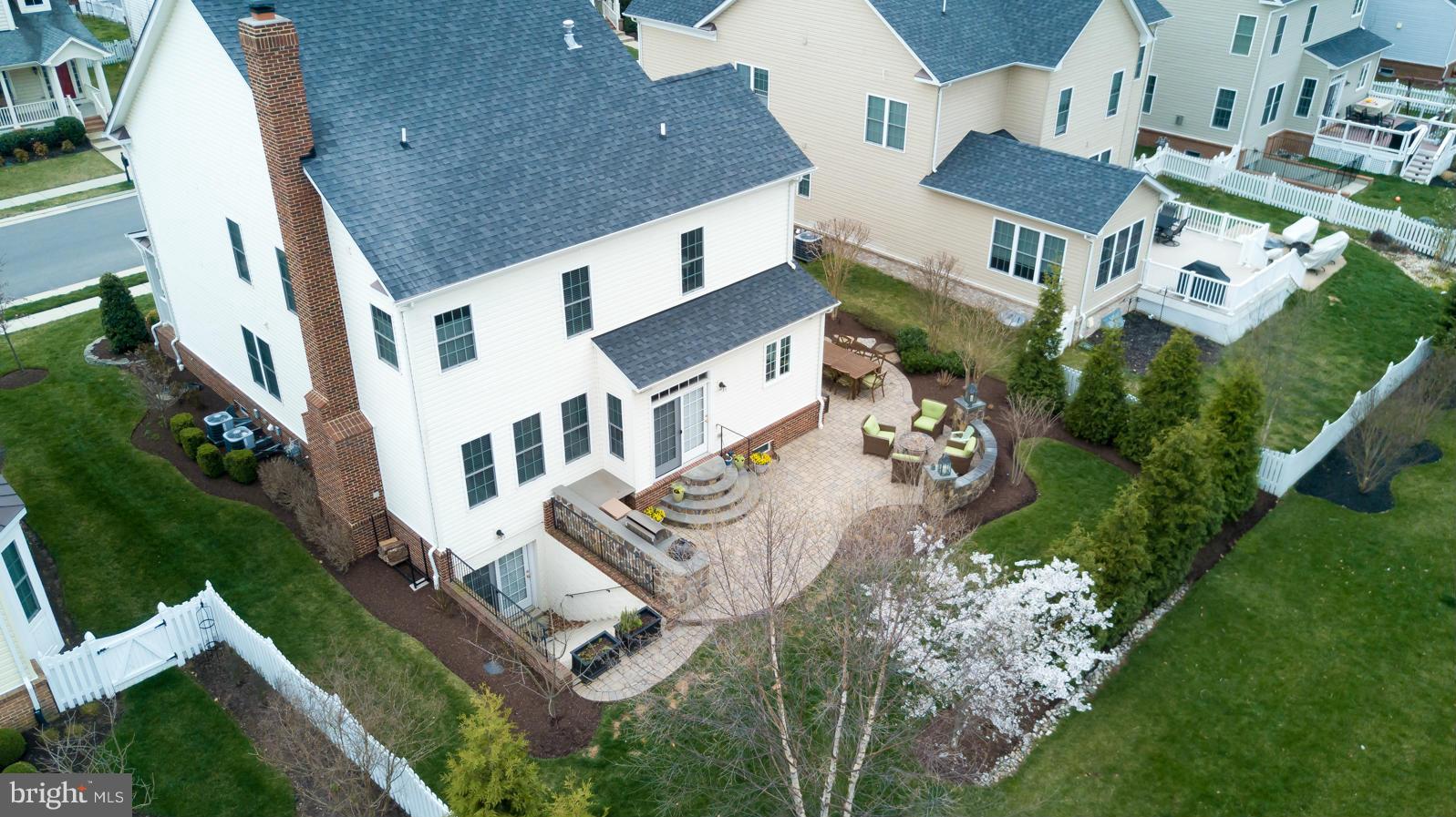 42480 Spring Splendor Drive Ashburn, VA 20148 - Photo 28 of 30 A private Oasis to Enjoy w Built in Grill!