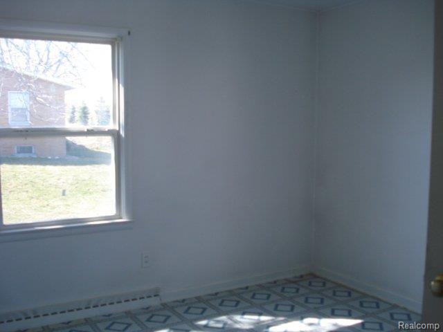 910 Academy Road Holly, MI 48442 - Photo 6 of 9 DSC03098