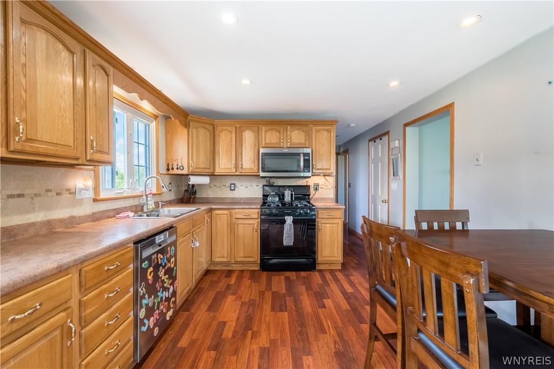 7960 Ridge Road Hartland, NY 14067 - Photo 10 of 41