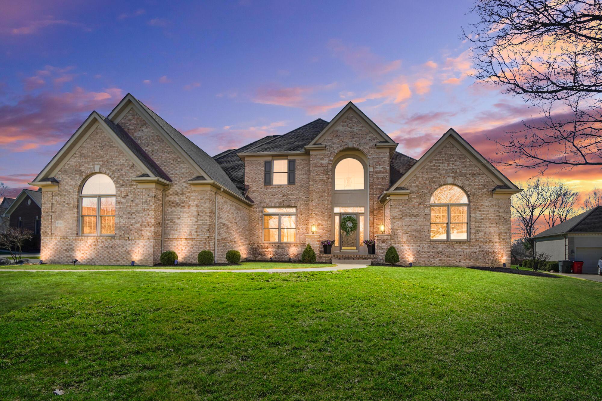8591 Springflower Dr - Front