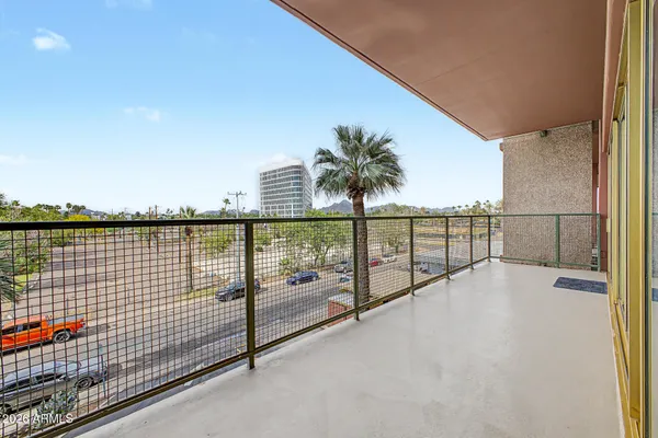 $135,000 | 4750 North Central Avenue, Unit 3R, Phoenix, AZ 85012