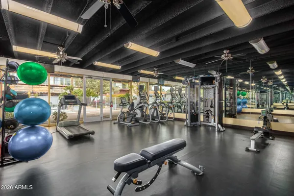 $135,000 | 4750 North Central Avenue, Unit 3R, Phoenix, AZ 85012