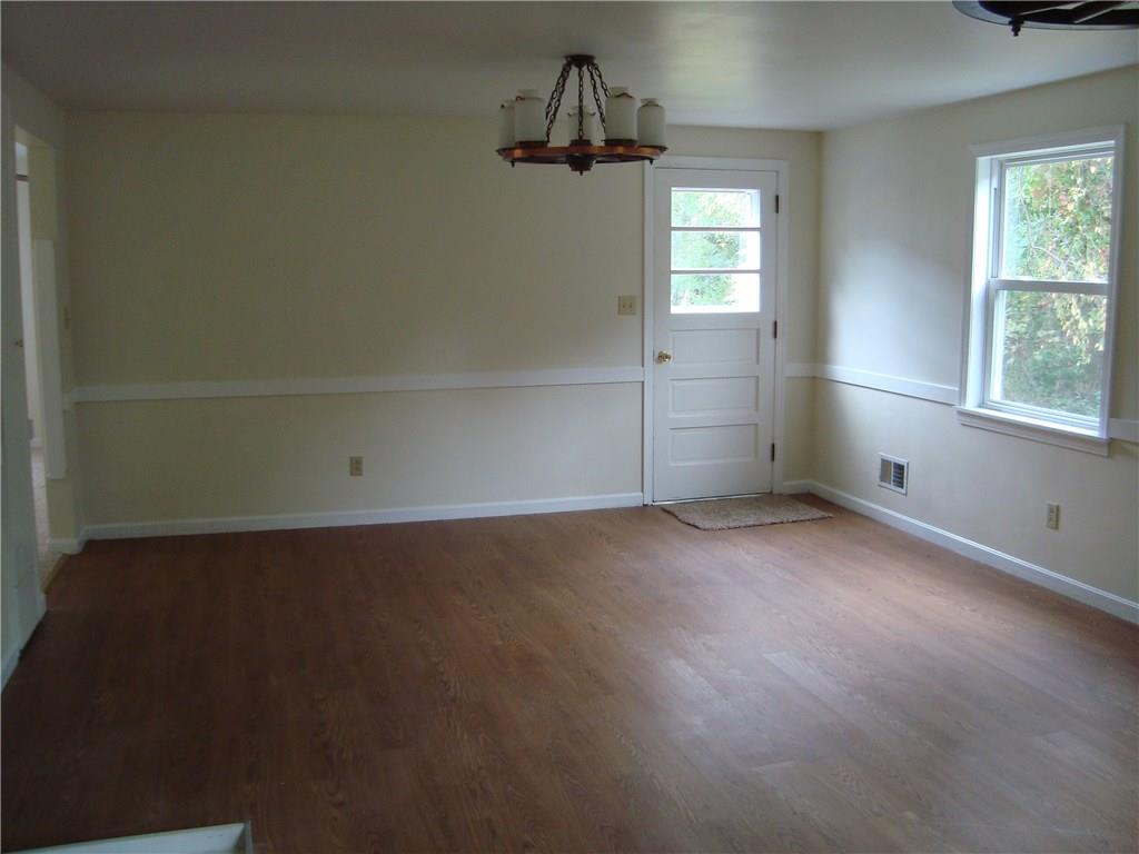 715 New Texas Road Plum, PA 15239 - Photo 6 of 15 Eat-in kitchen