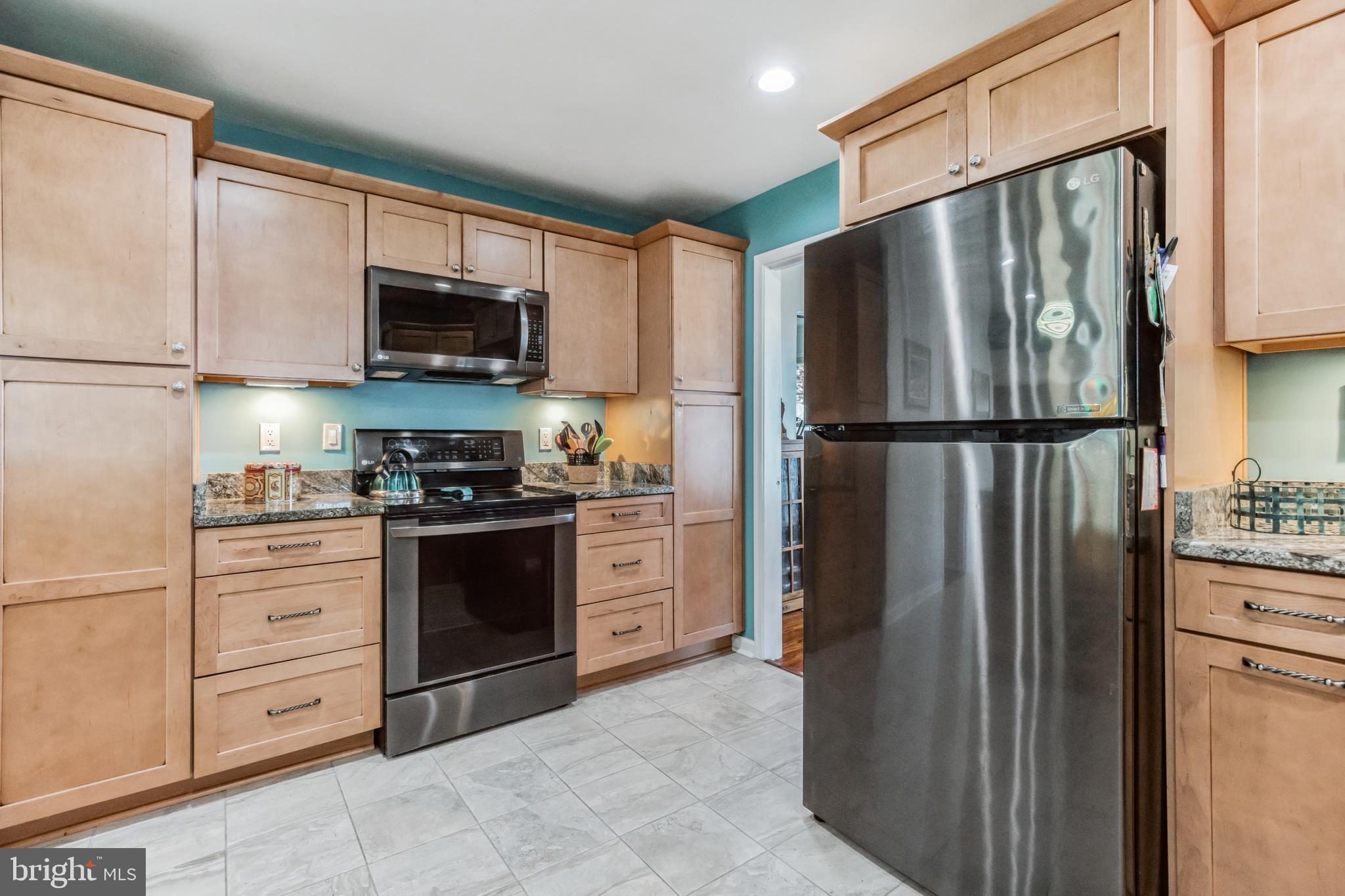 2430 Vern Road Port Republic, MD 20676 - Photo 22 of 58 Custom Kitchen