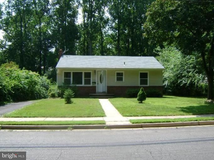 115 Tapawingo Road Southwest Vienna, VA 22180 - Photo 1 of 14 Exterior (Main)