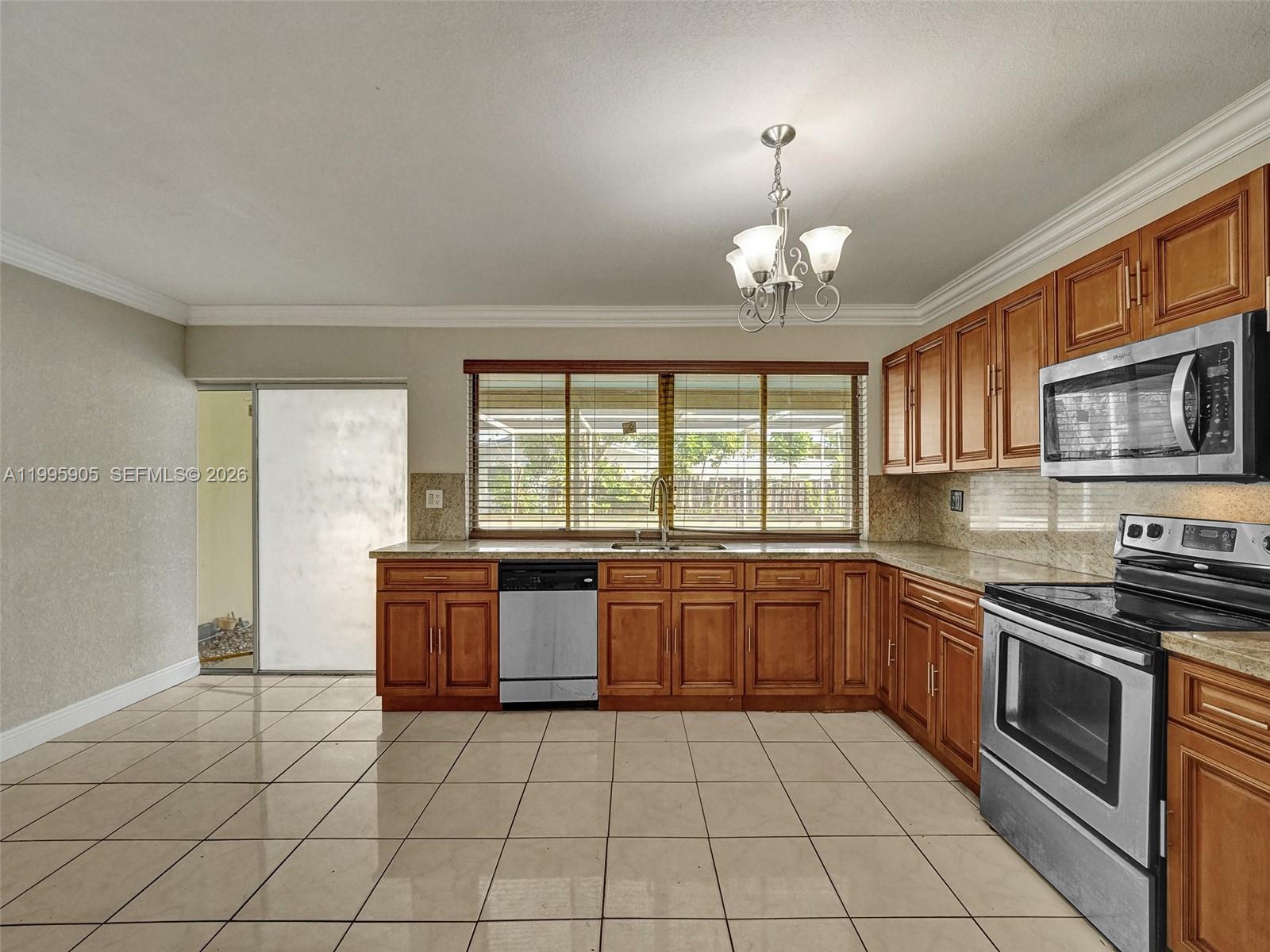 7231 Northwest 20th Street Sunrise, FL 33313 - Photo 12 of 45