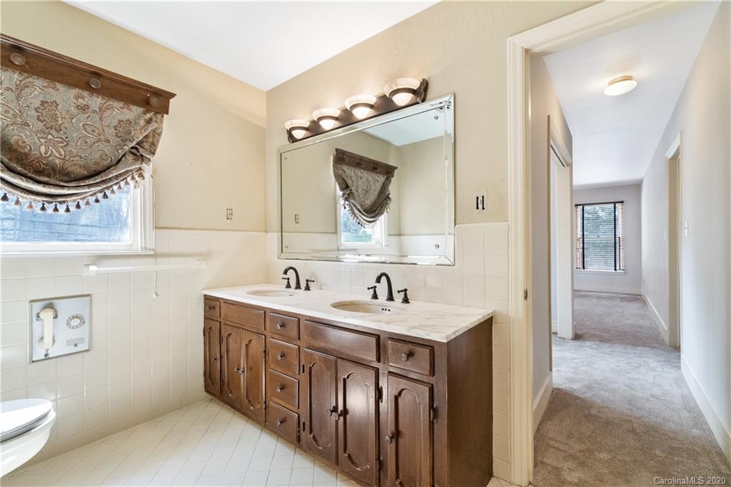 405 Gum Branch Road Charlotte, NC 28214 - Photo 19 of 35 Gallery Image 19