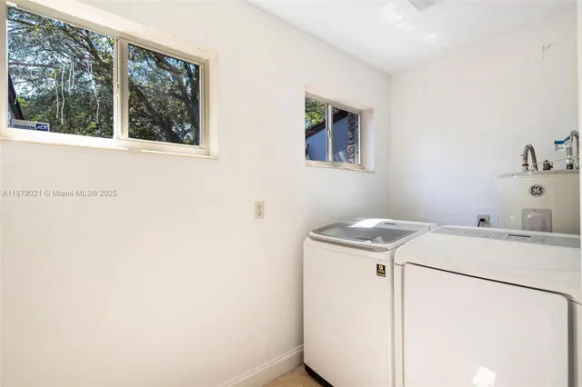 $8,000 | 11301 Southwest 91 Avenue, Miami, FL 33176