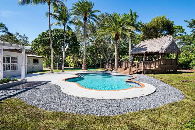 $8,000 | 11301 Southwest 91 Avenue, Miami, FL 33176